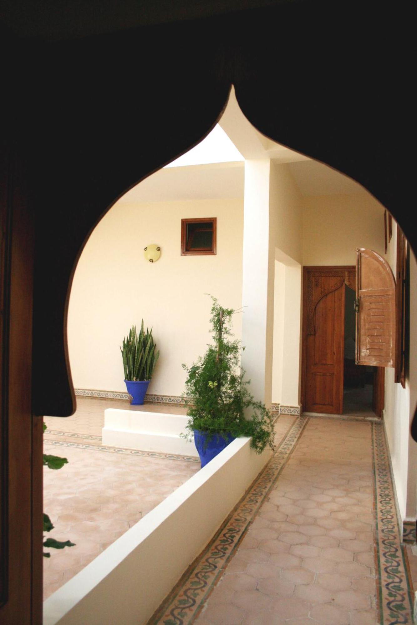 סידי קאוקי Auberge Du Marabout מראה חיצוני תמונה